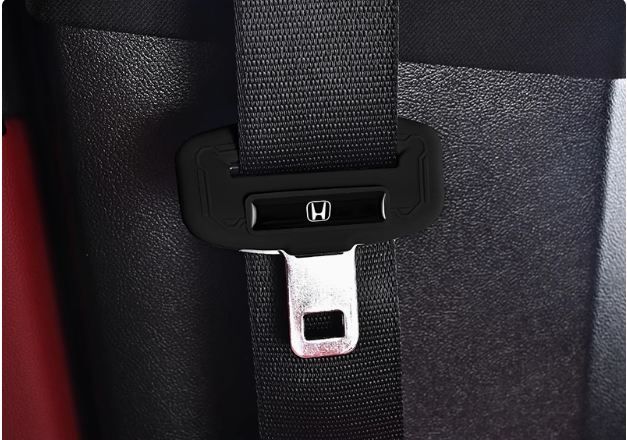 Védőhuzat az autó biztonsági övének csatjához🎉2 db🎉