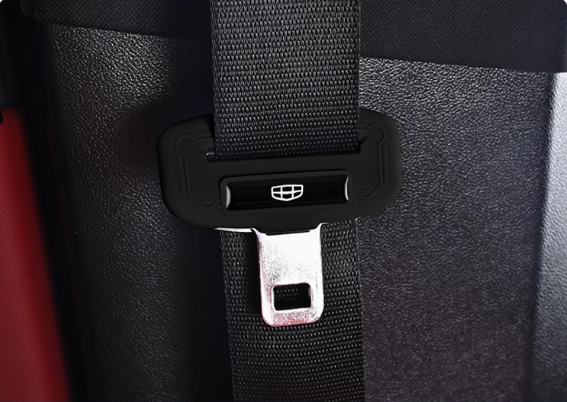 Védőhuzat az autó biztonsági övének csatjához🎉2 db🎉