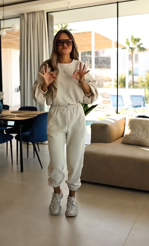 Női kétrészes bordázott szett mindennapi viseletre