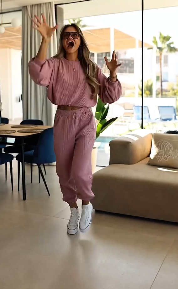 Női kétrészes bordázott szett mindennapi viseletre