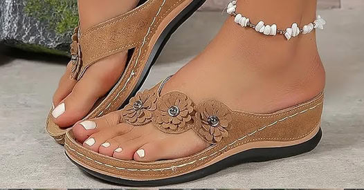 🌸【EU 35-43】Kényelmes virágmintás ékszandálok