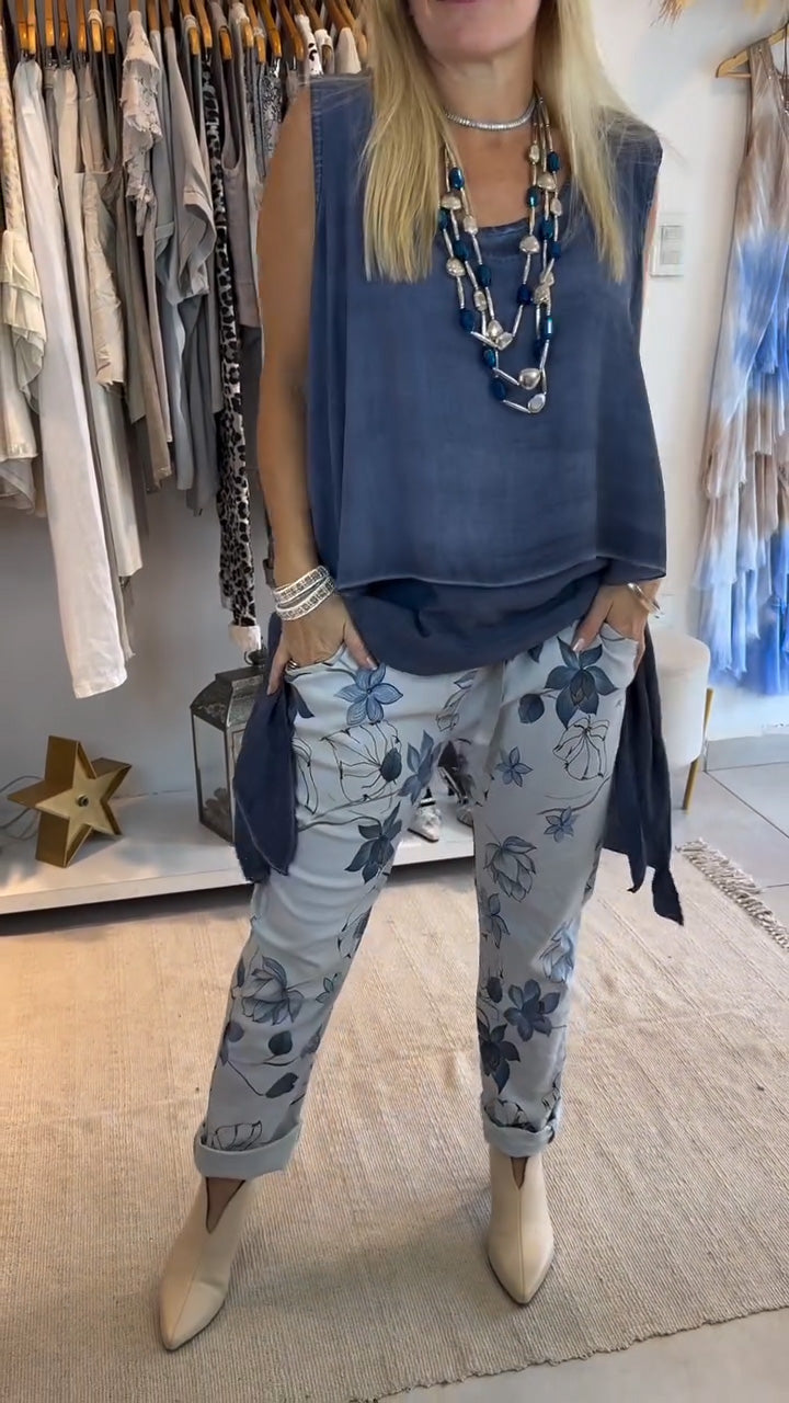 Szabálytalan, egyszínű, kerek nyakú női, ujjatlan, nyomott dupla alsó nadrág