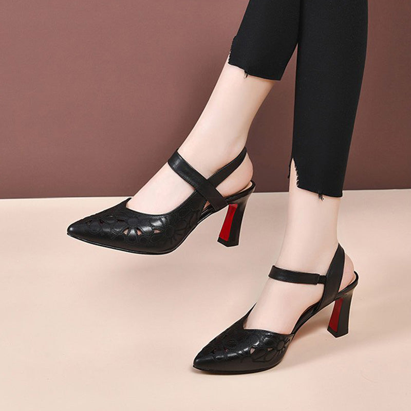 Mély női szandál hegyes lábujjakkal