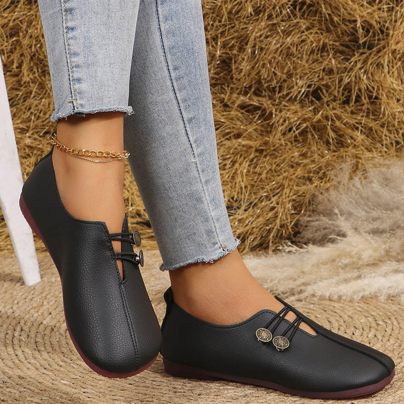 Női lapos sarkú bőrcipő puha bőrből